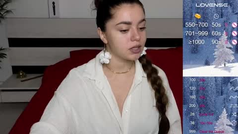 Snapshot of milania_hot_foxy chatting on 12-09-24, 10:54 Mila online show from 12-09-24, 10:54