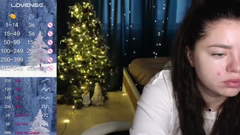 Snapshot of milania_hot_foxy chatting on 01-13-25, 07:32 Mila online show from 01-13-25, 07:32