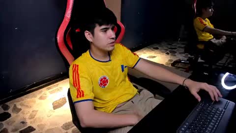 MILANMERCIER online show from 07-04-26, 04:29