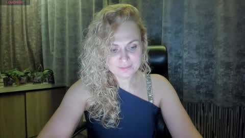 milanna_x online show from 10-29-25, 07:04