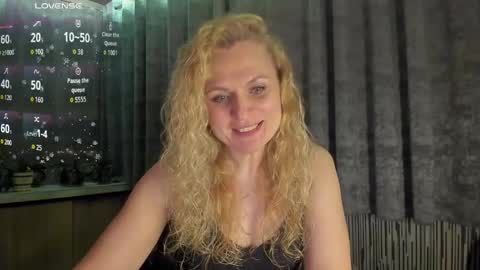milanna_x online show from 04-06-26, 08:43