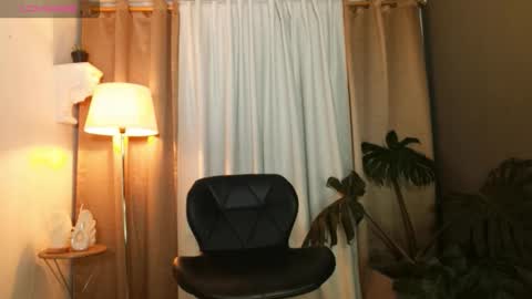 MILAN SANTANA online show from 11-25-25, 10:54