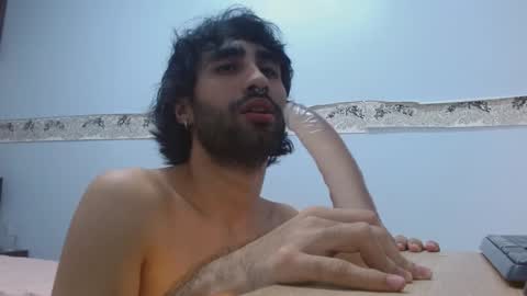 milanzaire online show from 01-05-25, 03:43