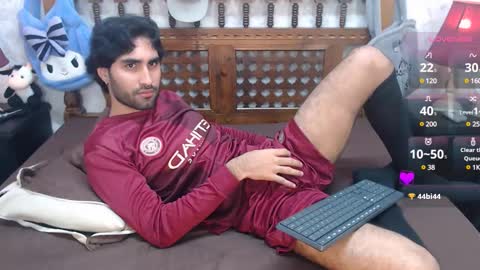 milanzaire online show from 03-12-25, 11:33