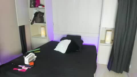milasantoss online show from 07-07-26, 11:36
