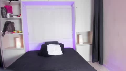 milasantoss online show from 07-10-26, 11:46