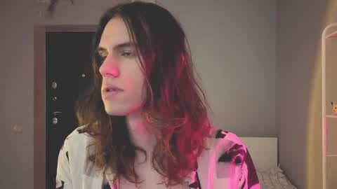 Mila online show from 04-26-26, 11:57