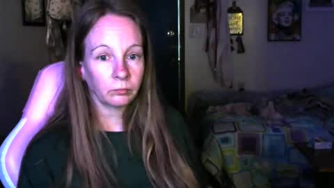 Mila online show from 04-23-26, 01:35