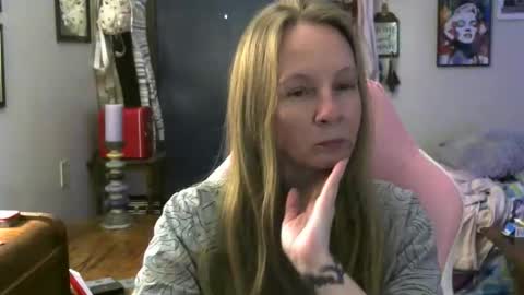 Mila online show from 04-24-26, 06:43