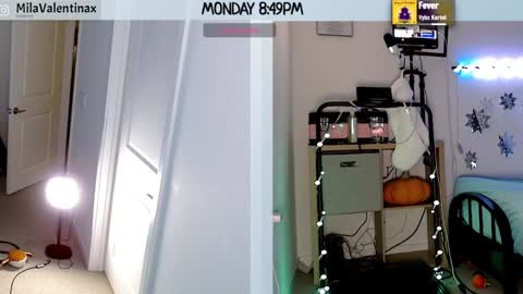 Snapshot of milavalentinax chatting on 12-31-24, 01:47 Mila Valentina online show from 12-31-24, 01:47