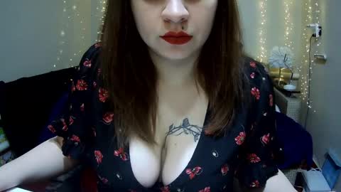 Snapshot of milaxcute chatting on 05-08-26, 06:19 Milaxcute online show from 05-08-26, 06:19