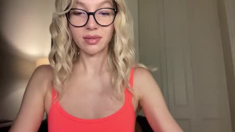 Mila online show from 03-21-26, 04:32