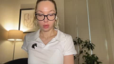 Snapshot of milayah chatting on 05-14-26, 08:32 Mila online show from 05-14-26, 08:32