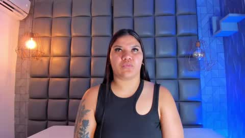 Snapshot of mile_u chatting on 03-06-25, 02:09 Milena online show from 03-06-25, 02:09