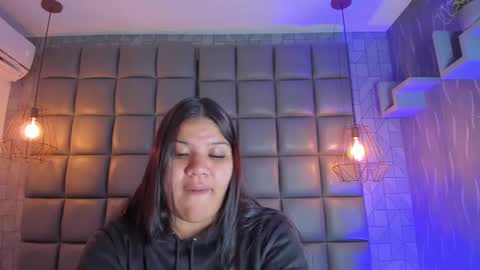 Snapshot of mile_u chatting on 03-12-25, 03:46 Milena online show from 03-12-25, 03:46