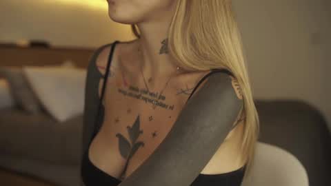 Snapshot of mileeena chatting on 04-05-26, 06:54 M Telegram mamagotachannel online show from 04-05-26, 06:54