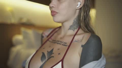 Snapshot of mileeena chatting on 05-06-26, 10:53 M Telegram mamagotachannel online show from 05-06-26, 10:53
