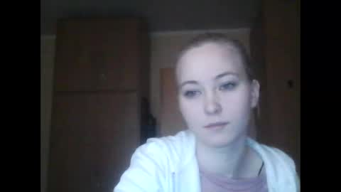 Snapshot of milena391630 chatting on 02-14-25, 07:07 Milena new nonude shy blonde natural online show from 02-14-25, 07:07