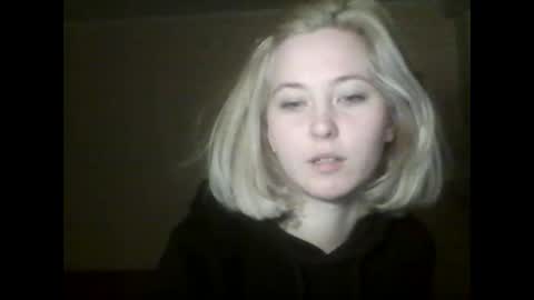 Snapshot of milena391630 chatting on 02-17-25, 03:15 Milena new nonude shy blonde natural online show from 02-17-25, 03:15