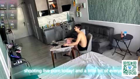 Miley and Michael online show from 04-25-26, 09:56