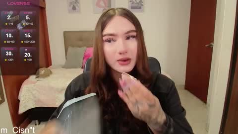 Miley online show from 01-09-25, 01:56