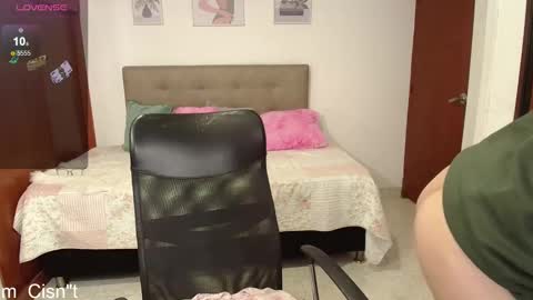 Miley online show from 01-11-25, 01:22