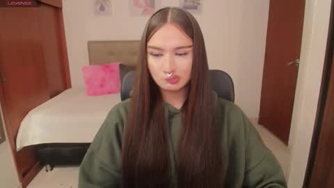 Miley online show from 10-24-25, 04:25