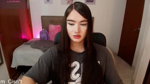 Miley online show from 03-19-26, 01:26