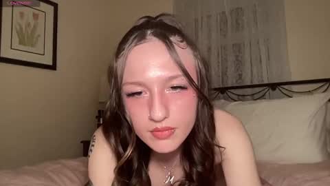 Snapshot of miley_monroee chatting on 03-04-25, 04:17 miley_monroee online show from 03-04-25, 04:17