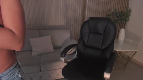 Miley Cruz  IG miley model23 online show from 02-19-25, 09:39