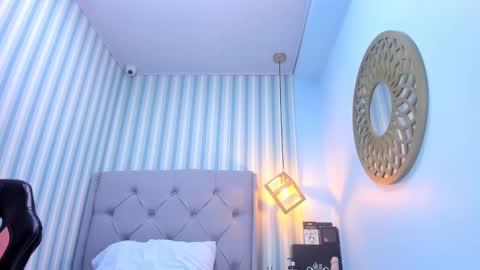 MILEY online show from 02-18-25, 08:38