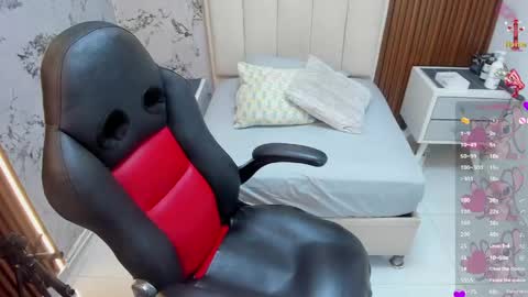 MILEY online show from 04-28-26, 08:25