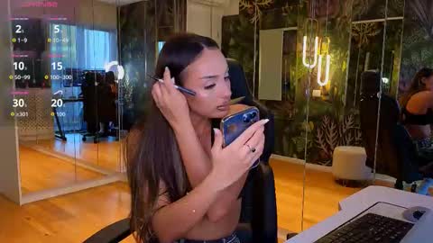 Snapshot of mileysin chatting on 12-04-25, 02:04 Miley Sin online show from 12-04-25, 02:04