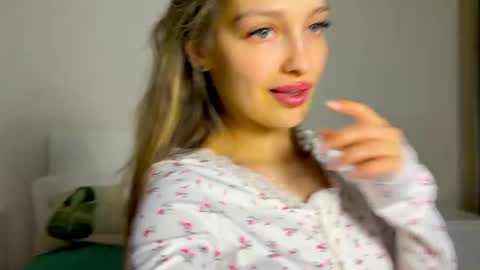 mileyy_cute online show from 02-26-26, 10:53