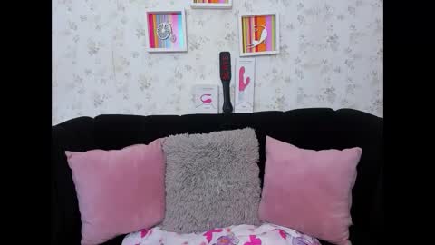 Snapshot of milf_bigass_ chatting on 11-05-25, 12:49 Antonella online show from 11-05-25, 12:49