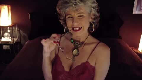 Fabiola online show from 03-17-26, 08:23