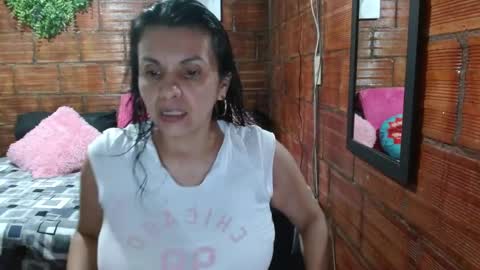 Snapshot of milf_fantassy chatting on 09-16-25, 03:29 Ana online show from 09-16-25, 03:29