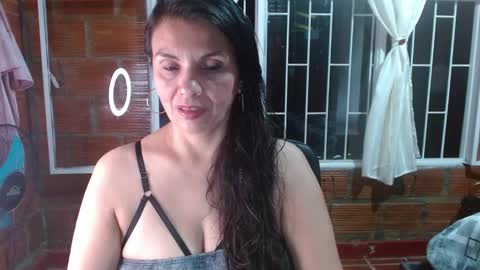 Snapshot of milf_fantassy chatting on 10-04-25, 11:14 Ana online show from 10-04-25, 11:14