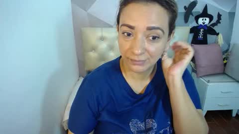 milf_hugeboobs online show from 11-01-25, 11:01