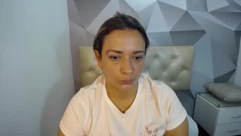 milf_hugeboobs online show from 11-26-25, 10:38