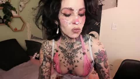 Isabella online show from 04-07-26, 01:22