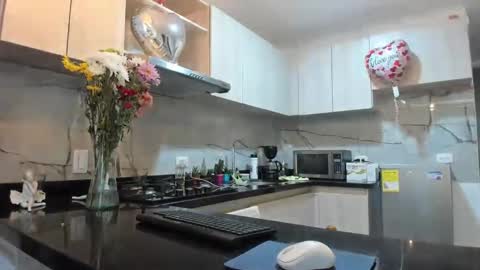 ASHLEY online show from 02-19-25, 01:39