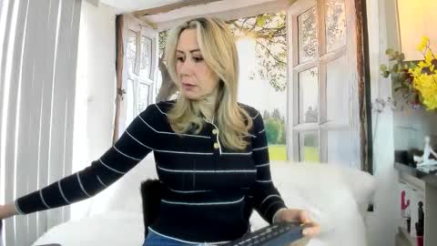ASHLEY online show from 04-06-26, 01:23