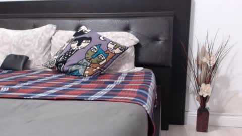 milfa online show from 10-06-25, 03:59