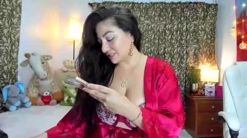 Snapshot of milfboobs_10 chatting on 11-29-25, 11:19 Nakary Bustamante online show from 11-29-25, 11:19