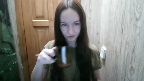 Snapshot of miliah chatting on 01-13-25, 07:10 miliah online show from 01-13-25, 07:10