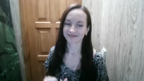 Snapshot of miliah chatting on 01-28-25, 07:00 miliah online show from 01-28-25, 07:00