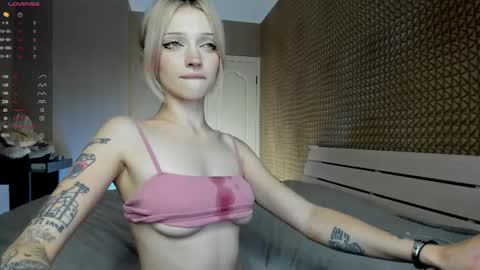 Snapshot of milinamarvelous chatting on 05-20-26, 01:45 Mila 3 aka Deepthroat World Champion online show from 05-20-26, 01:45