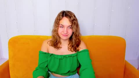 Snapshot of milkablond chatting on 12-29-24, 10:47 milkablond online show from 12-29-24, 10:47