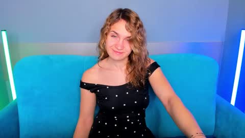 Snapshot of milkablond chatting on 02-04-25, 12:40 milkablond online show from 02-04-25, 12:40